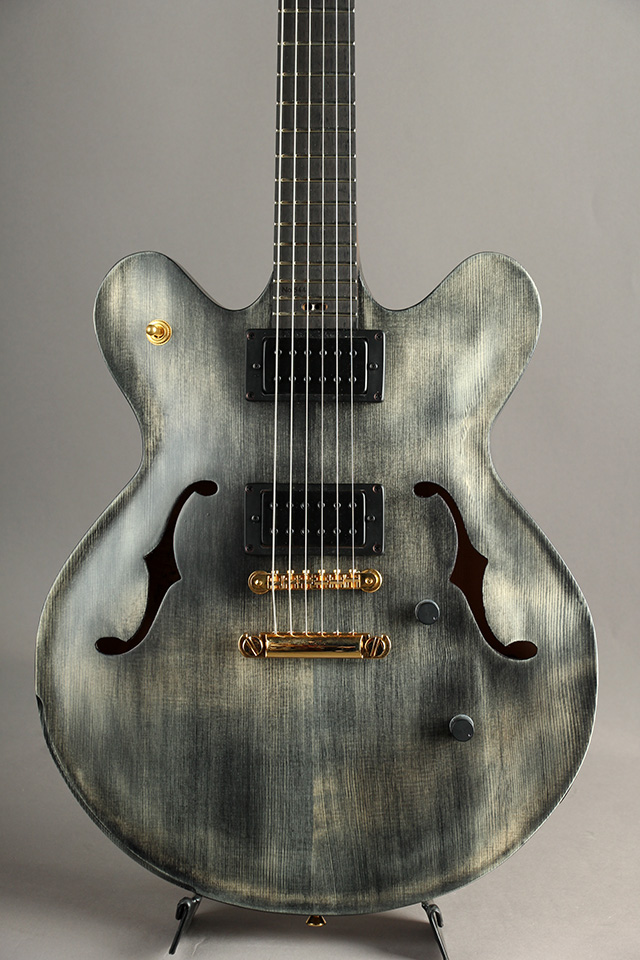 Victor Baker Guitars Model 35 chambered Semi-hollow Black smoke stain with satin topcoat  ヴィクター ベイカー