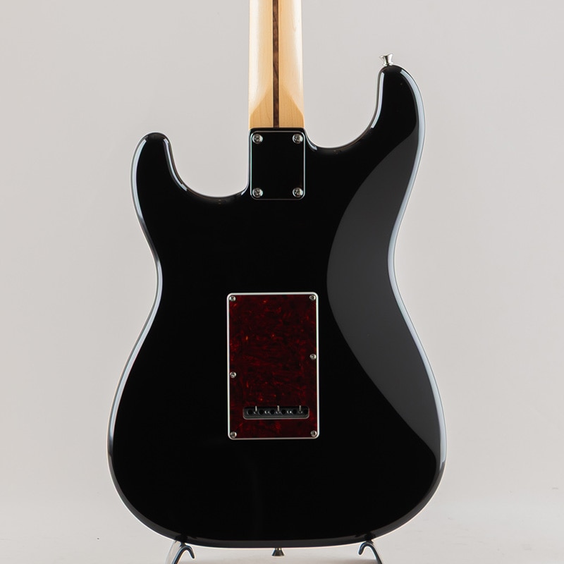 Made in Japan Hybrid II Stratocaster/Black/Rosewood Fingerboard