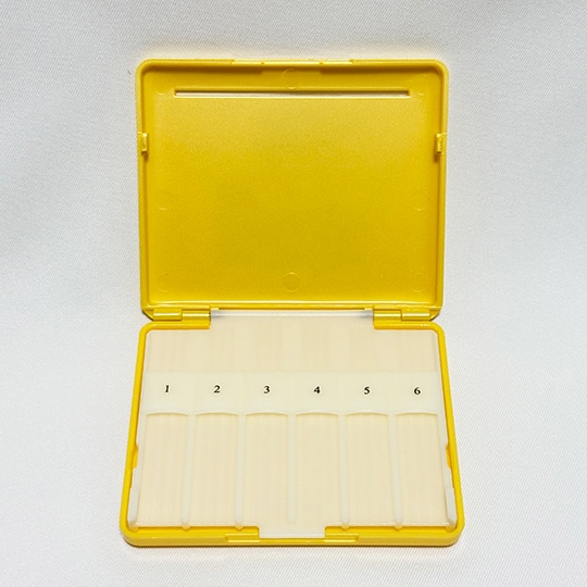 ミニオン リードケース イエロー B♭クラリネット用(12枚用) B♭クラリネット用 Low Brass Center