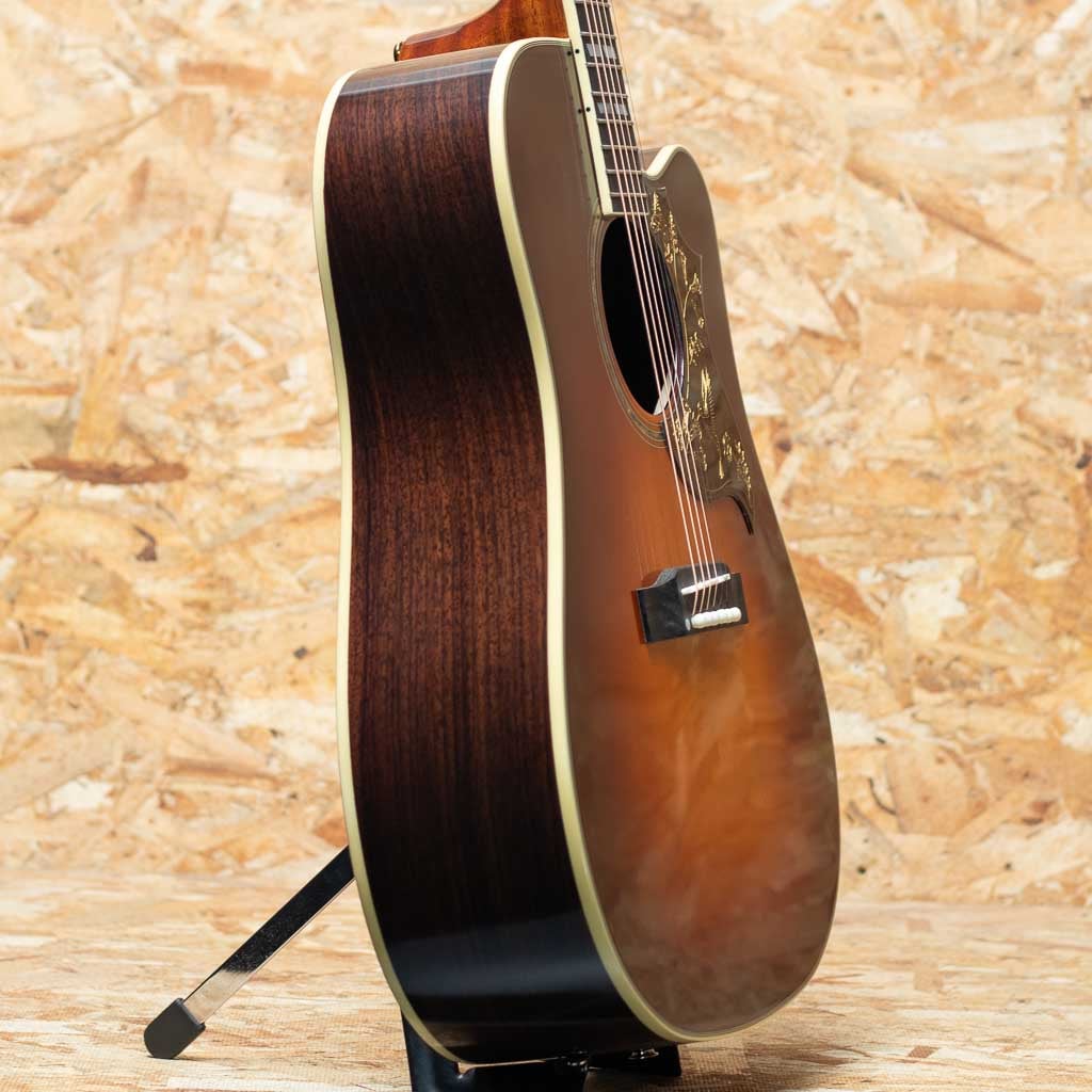 Inspired by Gibson Custom Hummingbird Deluxe EC Autumn Burst