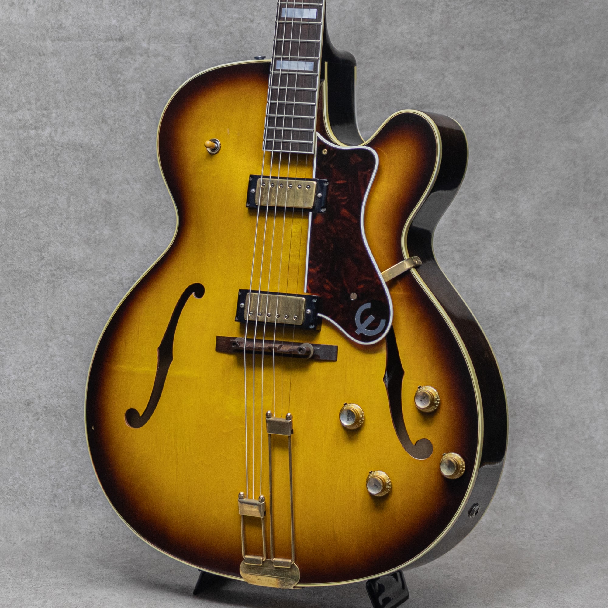 E252 Broadway Sunburst / 1961