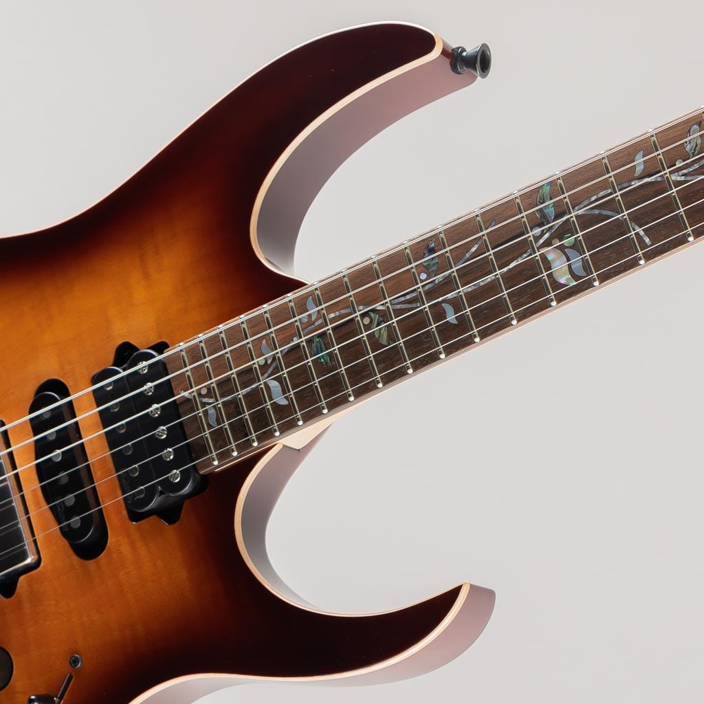 RG8870 / Brownish Sphalerite