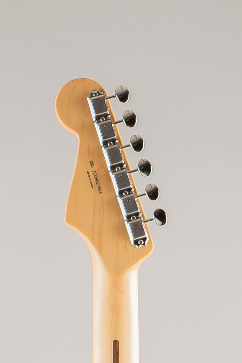 Made in Japan Hybrid II Stratocaster/Black/Rosewood Fingerboard