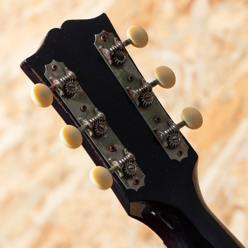 1942 Banner J-45 Vintage Sunburst Light Aged