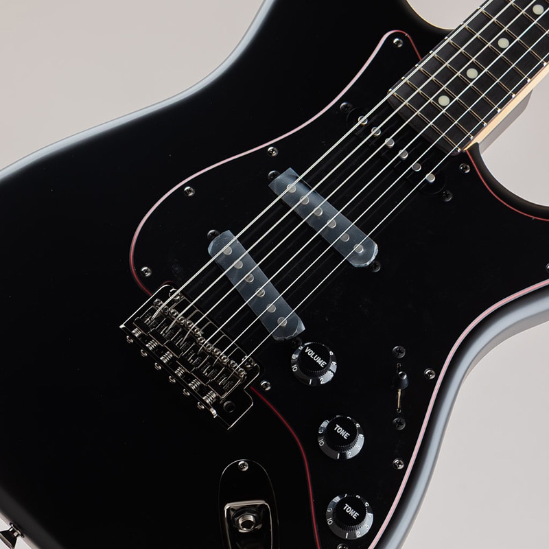 Made in Japan Limited Hybrid II Stratocaster Noir /Black/Rosewood Fingerboard