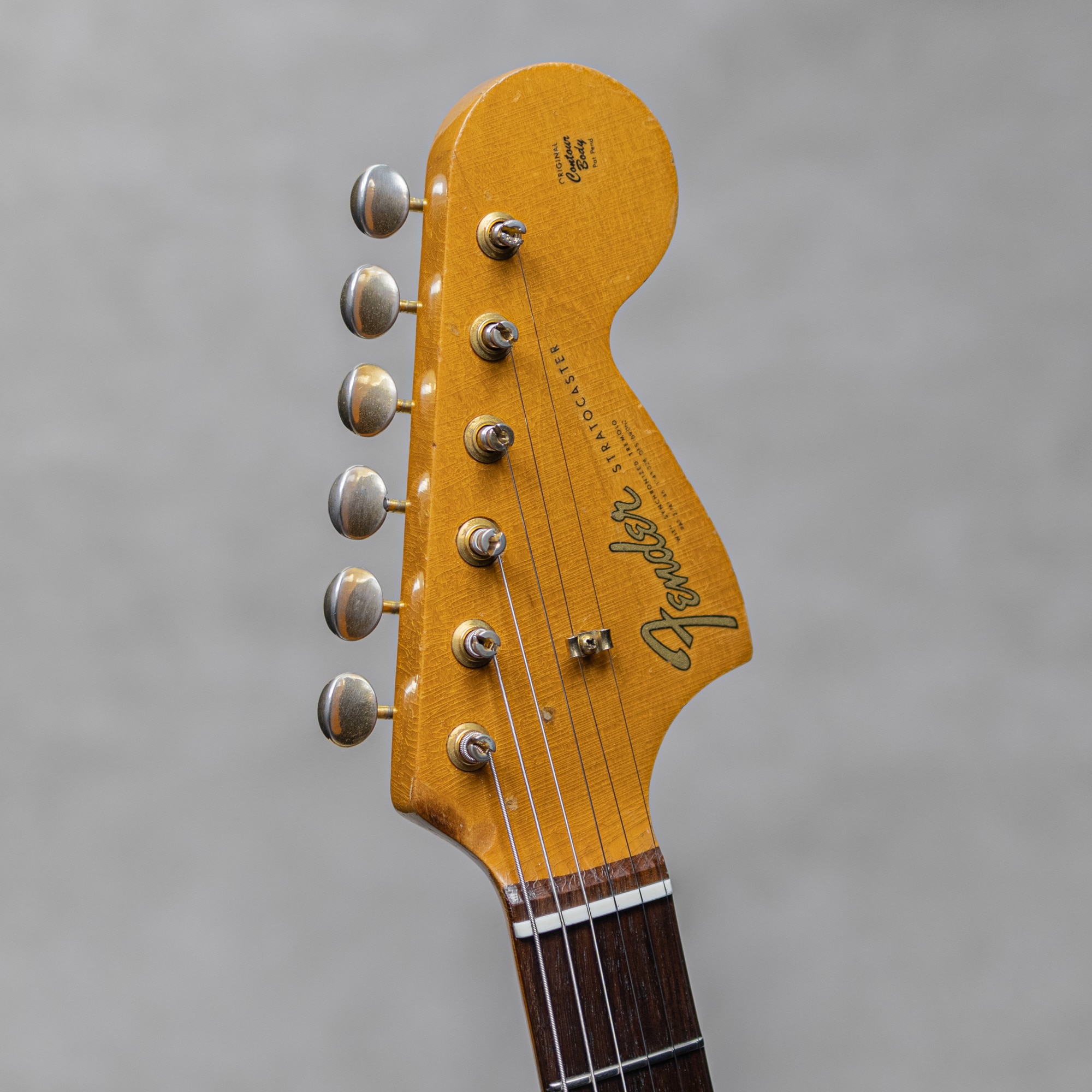 Stratocaster Sunburst Gold Hardware / 1966 & 1967