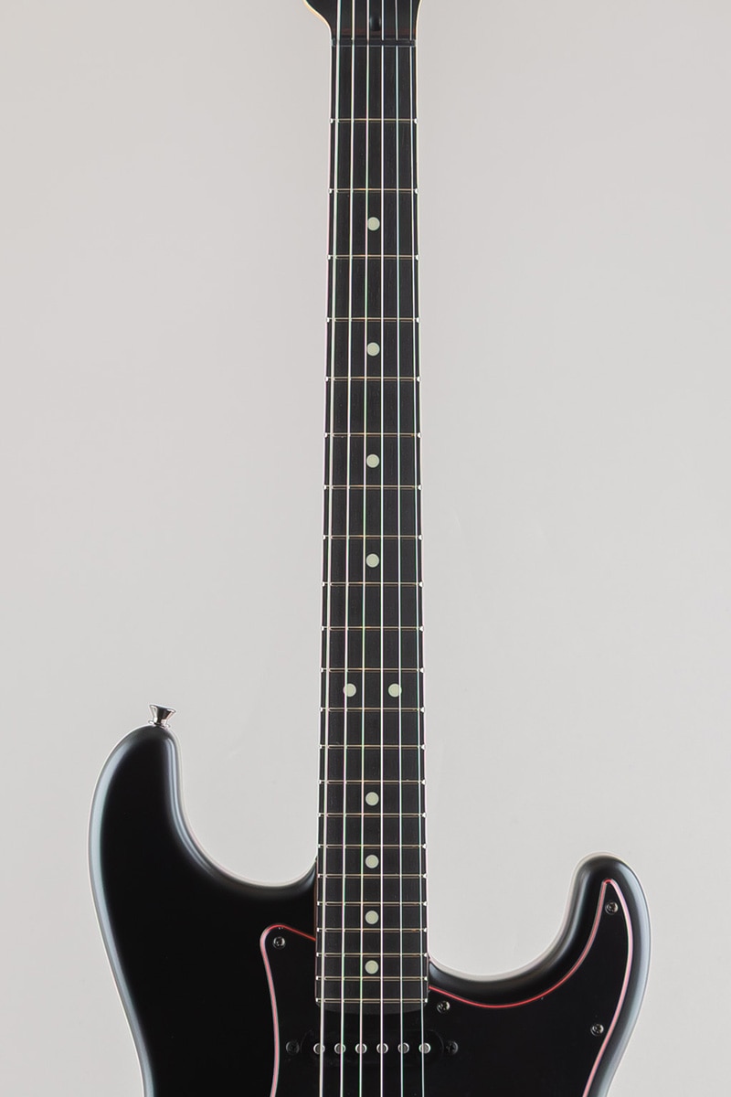 Made in Japan Limited Hybrid II Stratocaster Noir /Black/Rosewood Fingerboard