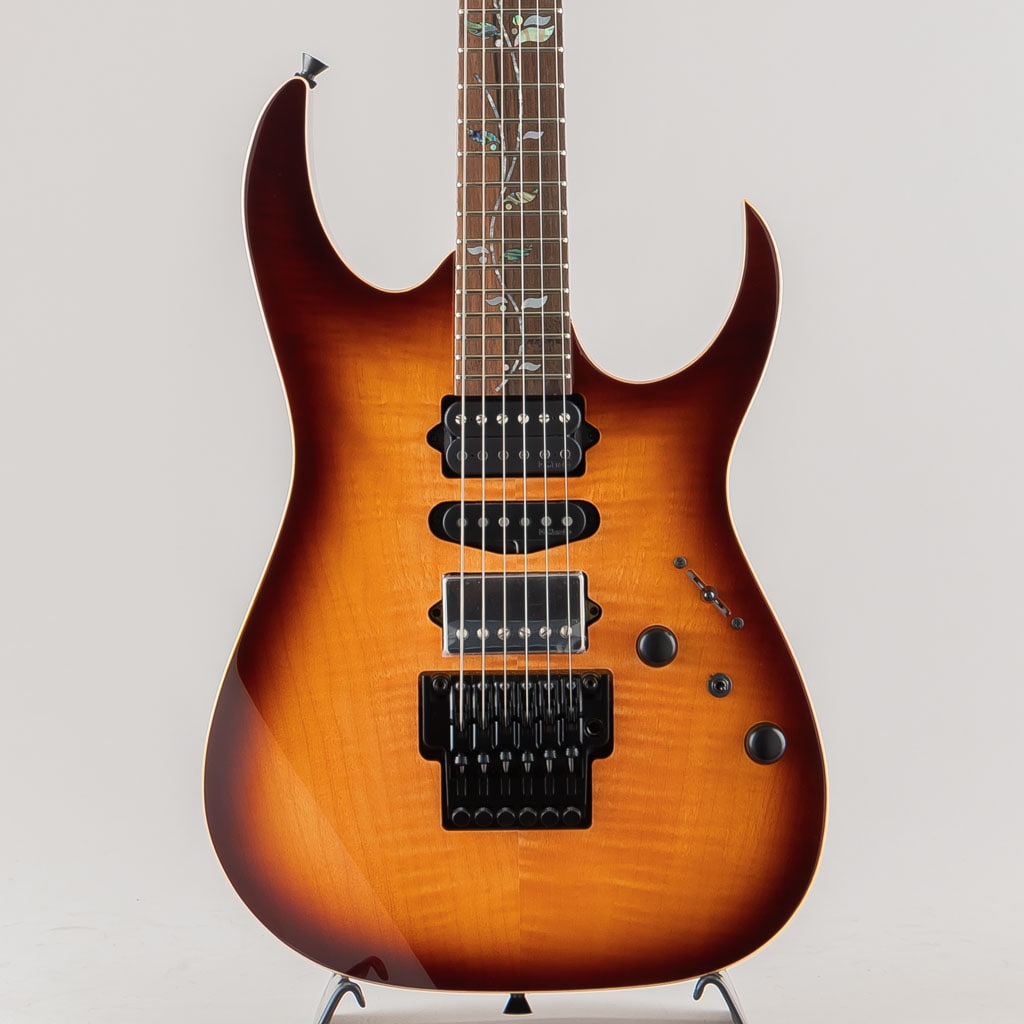 RG8870 / Brownish Sphalerite