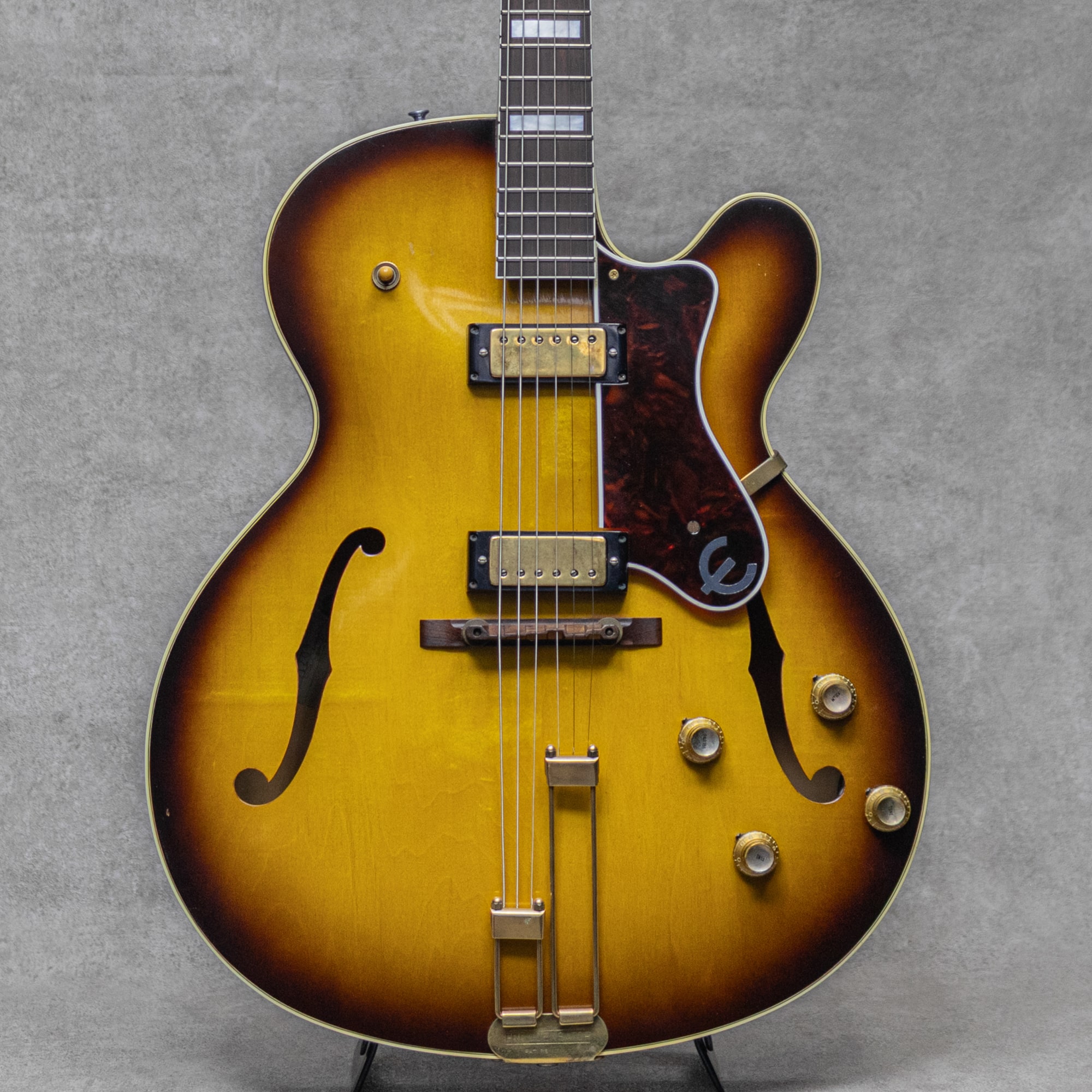 E252 Broadway Sunburst / 1961