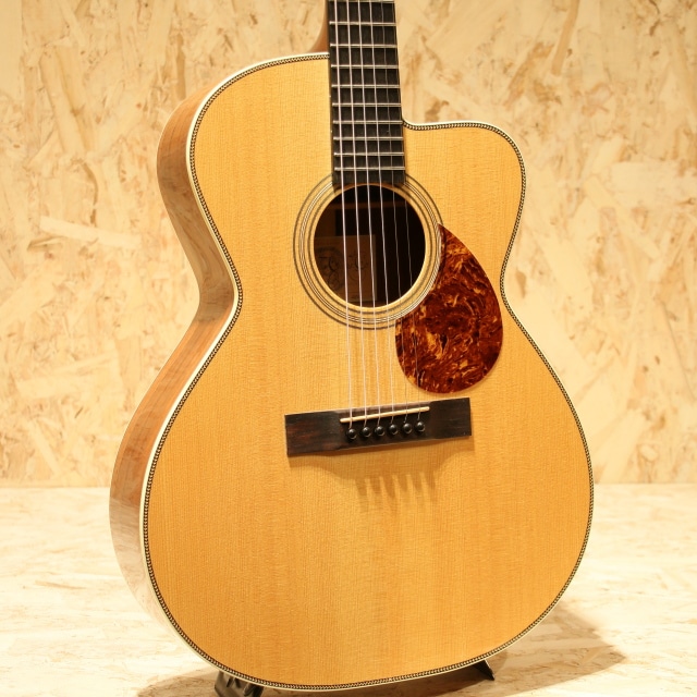 OM Cutaway Madagascar Rosewood