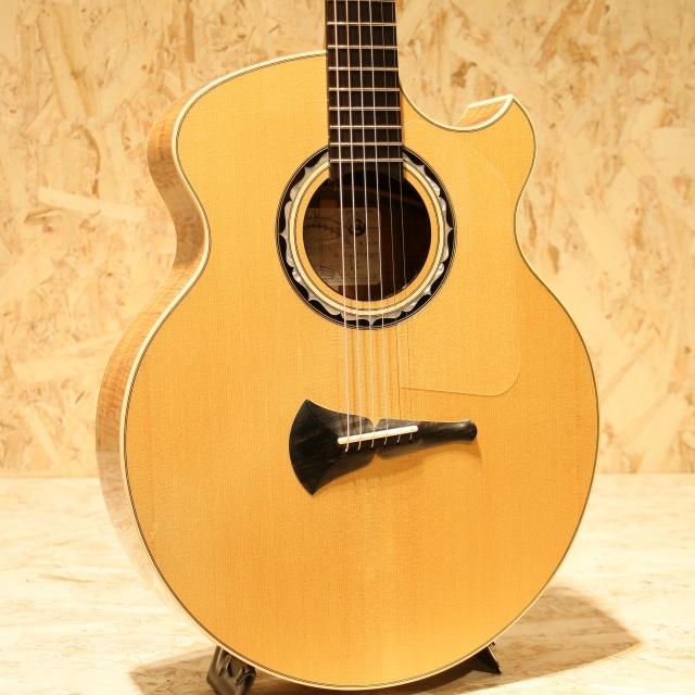 Model 396L Cutaway Spruce & Flamed Hawaiian Koa