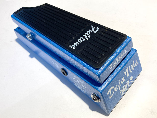 Custom Shop Mini-Deja'Vibe3 v2  MDV-3