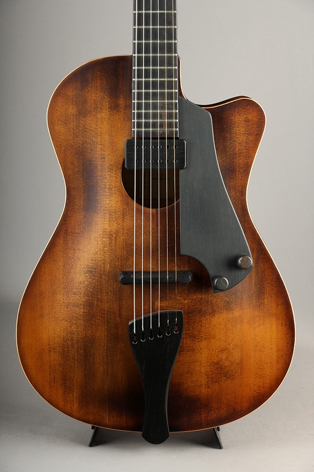 Coraline Cello brown