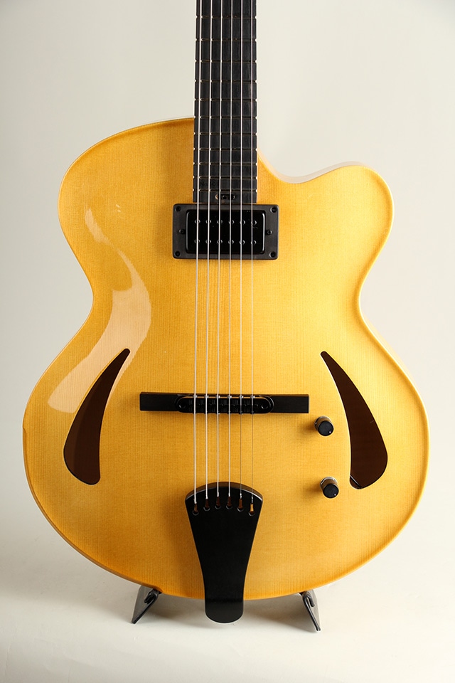 Model 15 Archtop 1 Pickup Natural