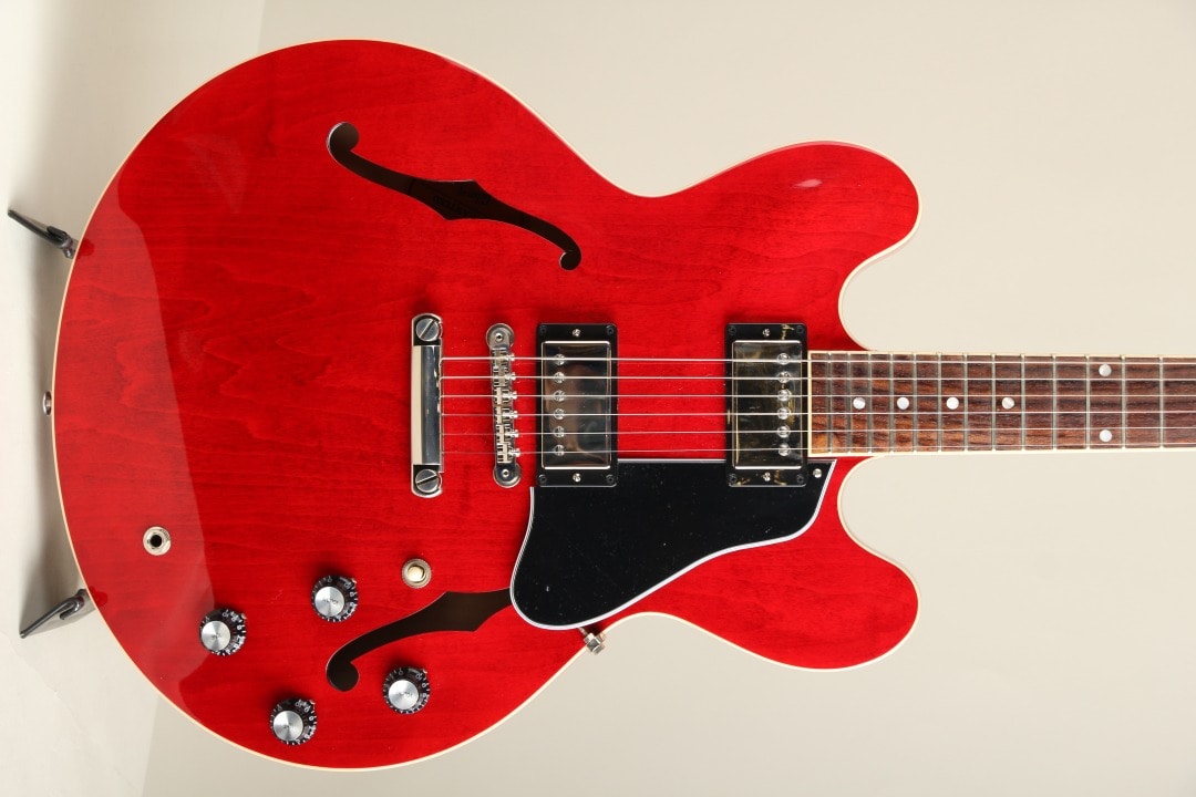 ES-335 Sixties Cherry 【S/N: 220030135】