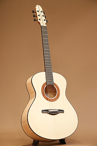 Model OM "Lisa" Flame Maple