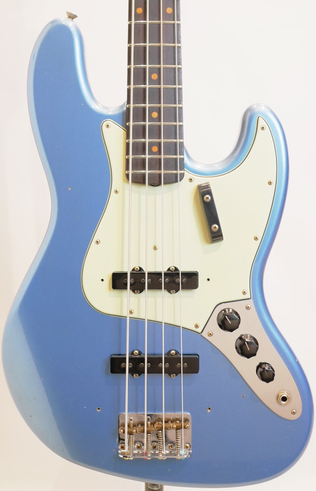 2023 Limited Edition '64 Jazz Bass Journeyman Relic Aged Lake Placid Blue