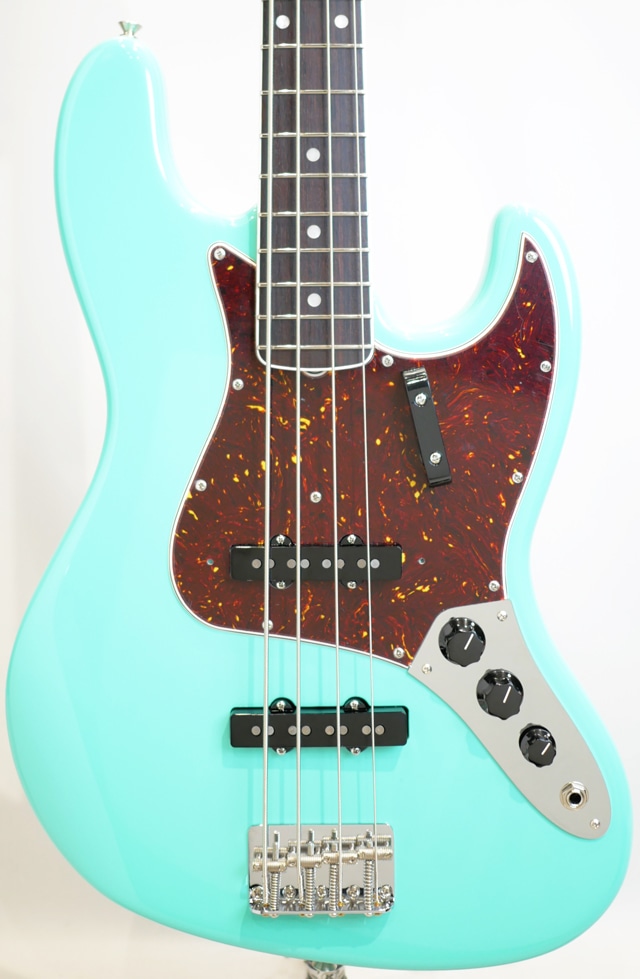 American Vintage II 1966 Jazz Bass / Sea Foam Green