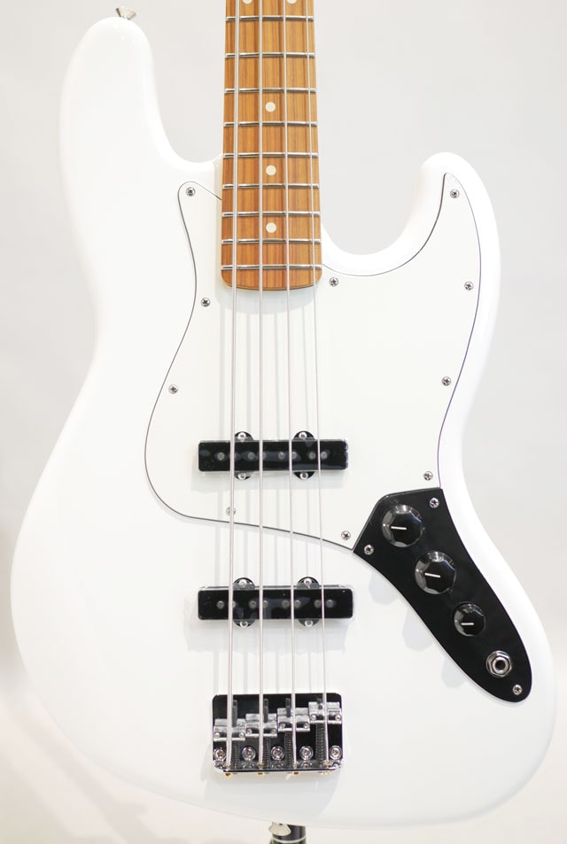 Player Jazz Bass / PF (PWT)