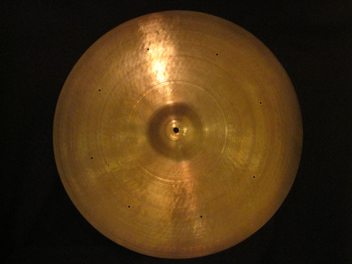 【VINTAGE】1939-55' A Zildjian Trans Stamp 22" Thin Ride 2,375g / 8 Rivet Hole