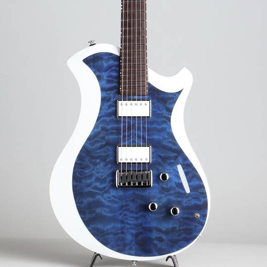 MARY ONE Quilted Maple Marine White Edge