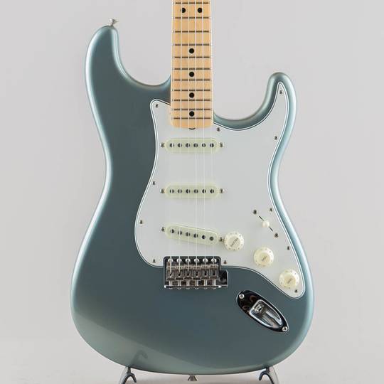 2023 Collection 1968 Stratocaster Deluxe Closet Classic/Aged Ice Blue Metallic
