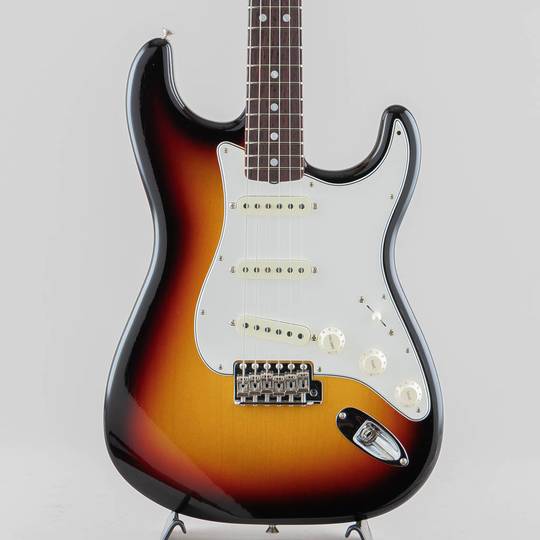 2022 Collection 1966 Stratocaster Deluxe Closet Classic/3-Color Sunburst