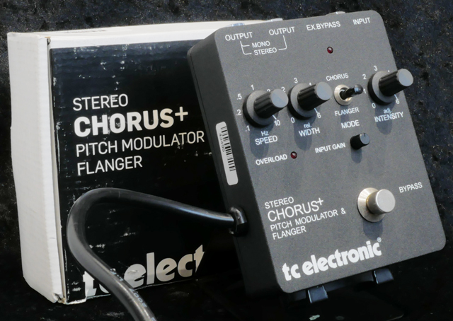 STEREO CHORUS+ Pitch Modulator & Flanger