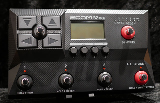 ZOOMZOOM(ズーム)B2 FOUR effect and AMP EMULATOR