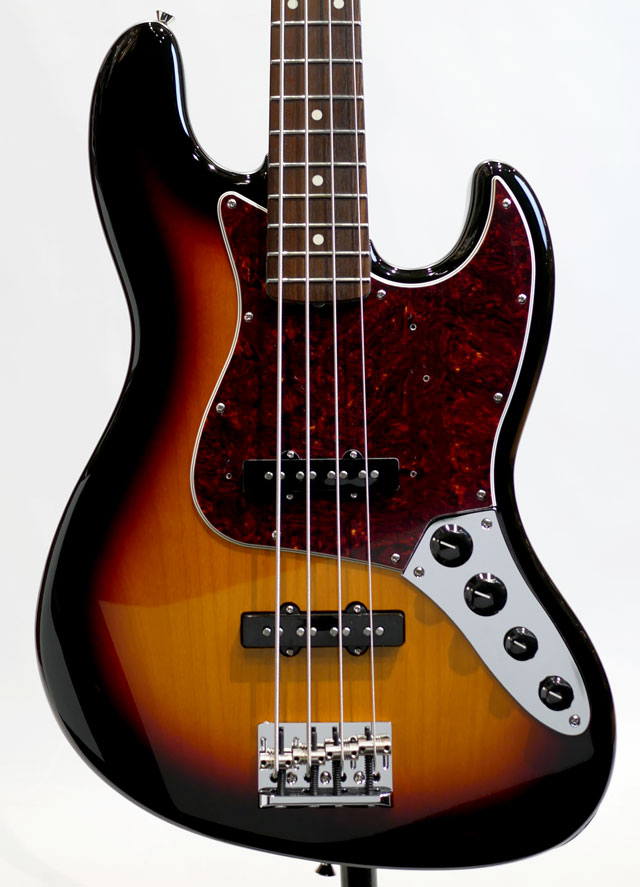 FENDER Made in Japan Limited Active Jazz Bass (3CS) フェンダー