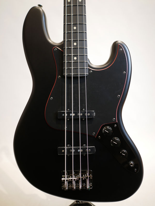 Made in Japan Limited Hybrid II Jazz Bass Noir
