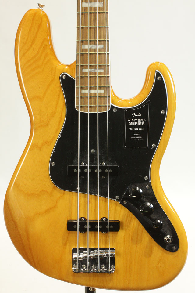 Vintera 70s Jazz Bass (Aged Natural/Pau Ferro)