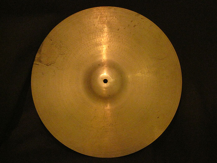 60's Avedis Zildjian 18" Crash 1,416g