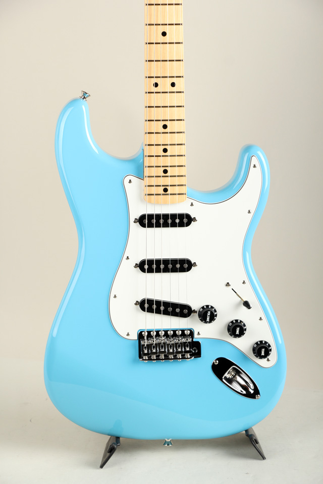  Made in Japan Limited International Color Stratocaster Maui Blue