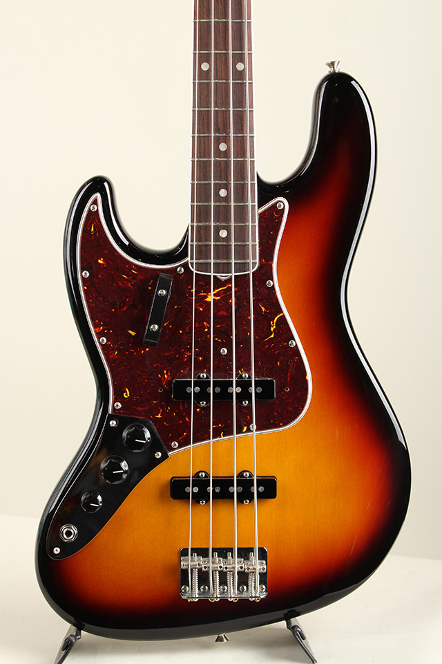  American Vintage II 1966 Jazz Bass Left-Hand 3-Color Sunburst