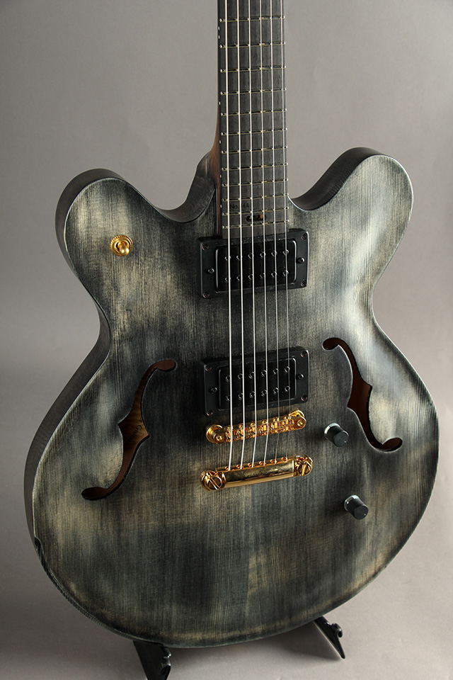 Victor Baker Guitars Model 35 chambered Semi-hollow Black smoke stain with satin topcoat  ヴィクター ベイカー サブ画像2