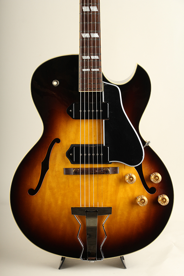 Archtop Tribute Custom ATC175D Classic P-90