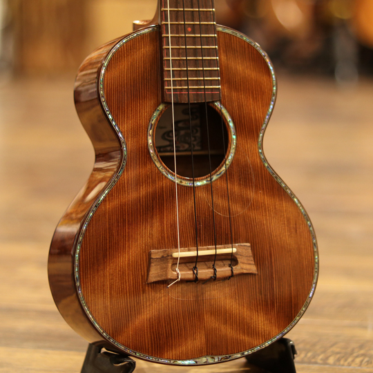 Curly Redwood/Quilted Sapele Concert
