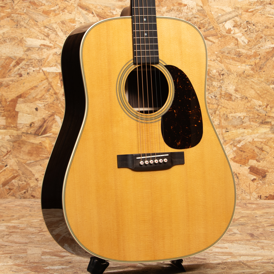 人気デザイナー ピロピロ Martin OOO-42 ミニチュアギター模型 ギター 