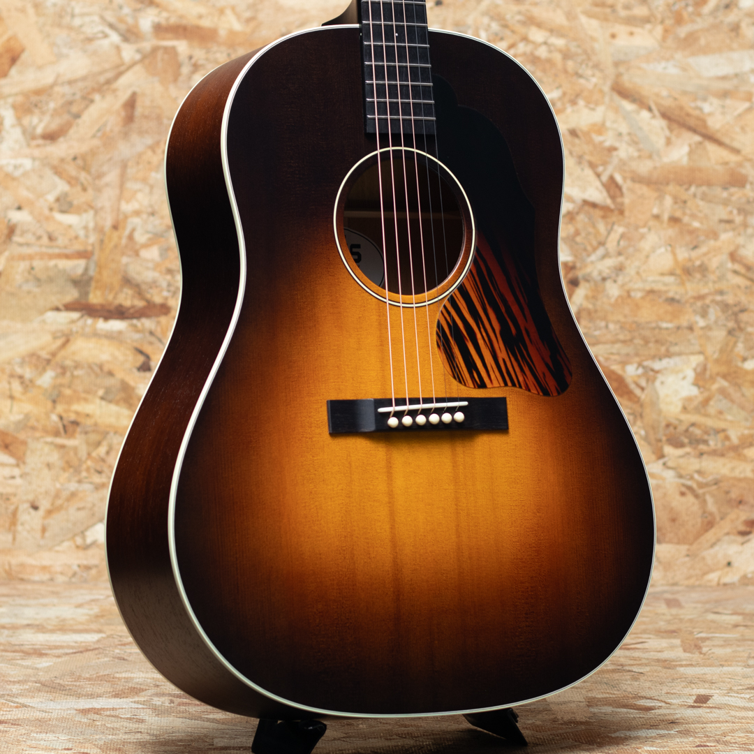 The DF Model Adirondack Spruce Tobacco Burst