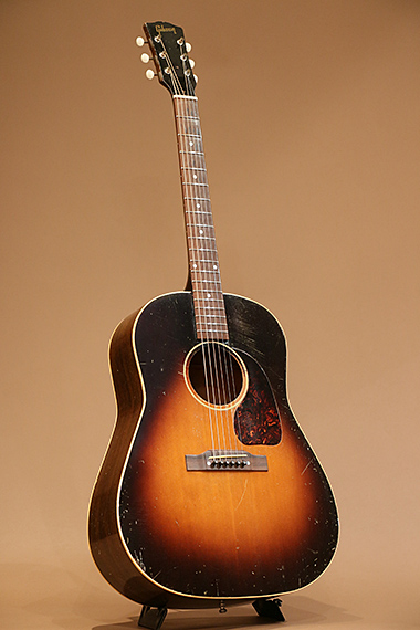 GIBSON J-45 ギブソン