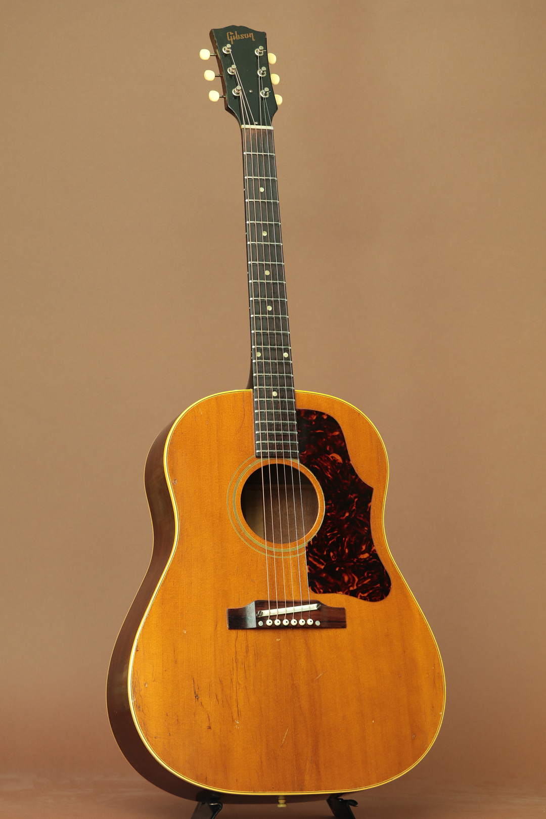 Gibson J50(アコースティックギター)-