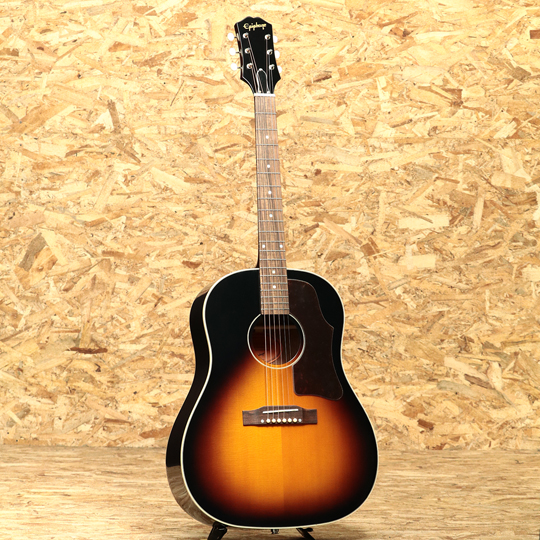 Masterbilt Inspired by Gibson J-45 Aged Vintage Sunburst Gloss