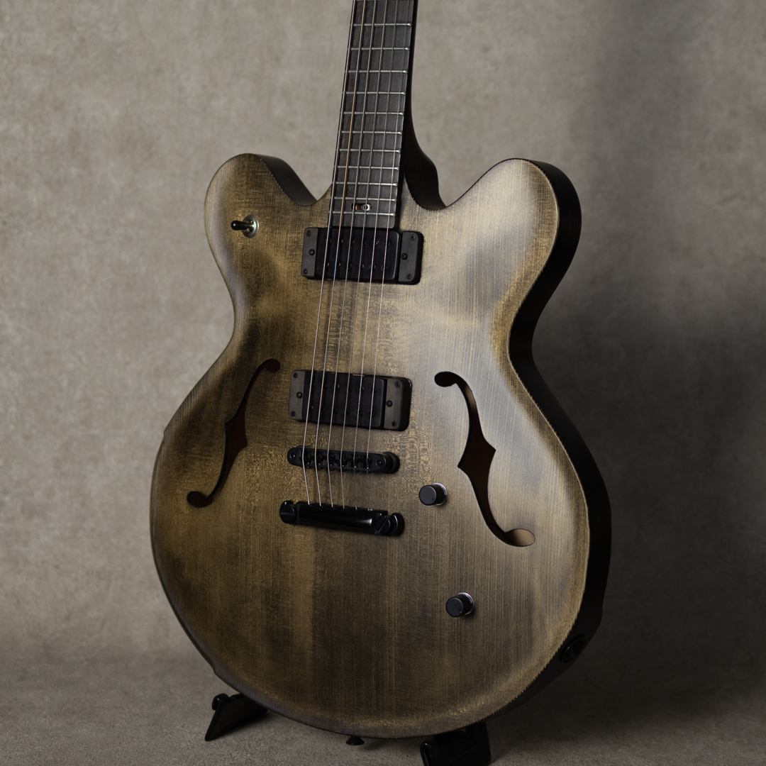 Victor Baker Guitars Model 35 Chambered Semi-hollow F Hole Style Black smoke stain S/N643 ヴィクター ベイカー サブ画像4