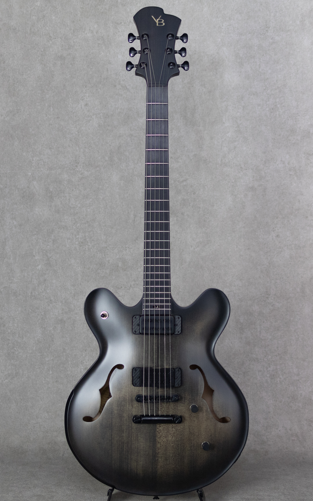 Victor Baker Guitars Model 35 Chambered Semi-hollow Black Smoke Stain S/N:693 ヴィクター ベイカー サブ画像1