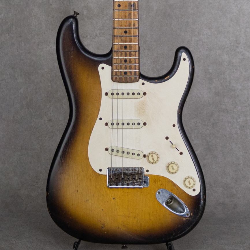 FENDER Stratocaster Sunburst フェンダー