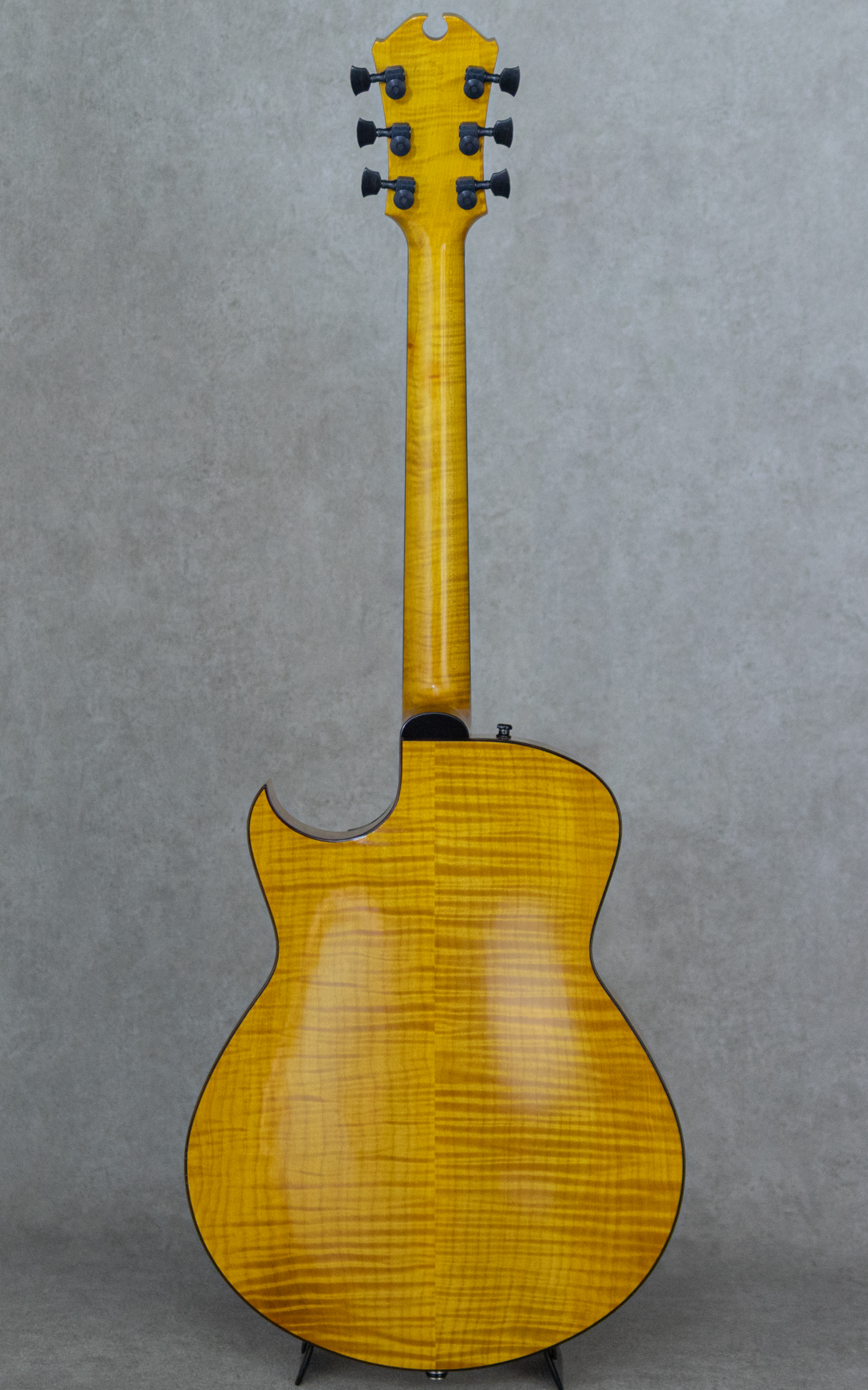 Marchione Guitars 15 inch Arch Top Natural マルキオーネ　ギターズ サブ画像3