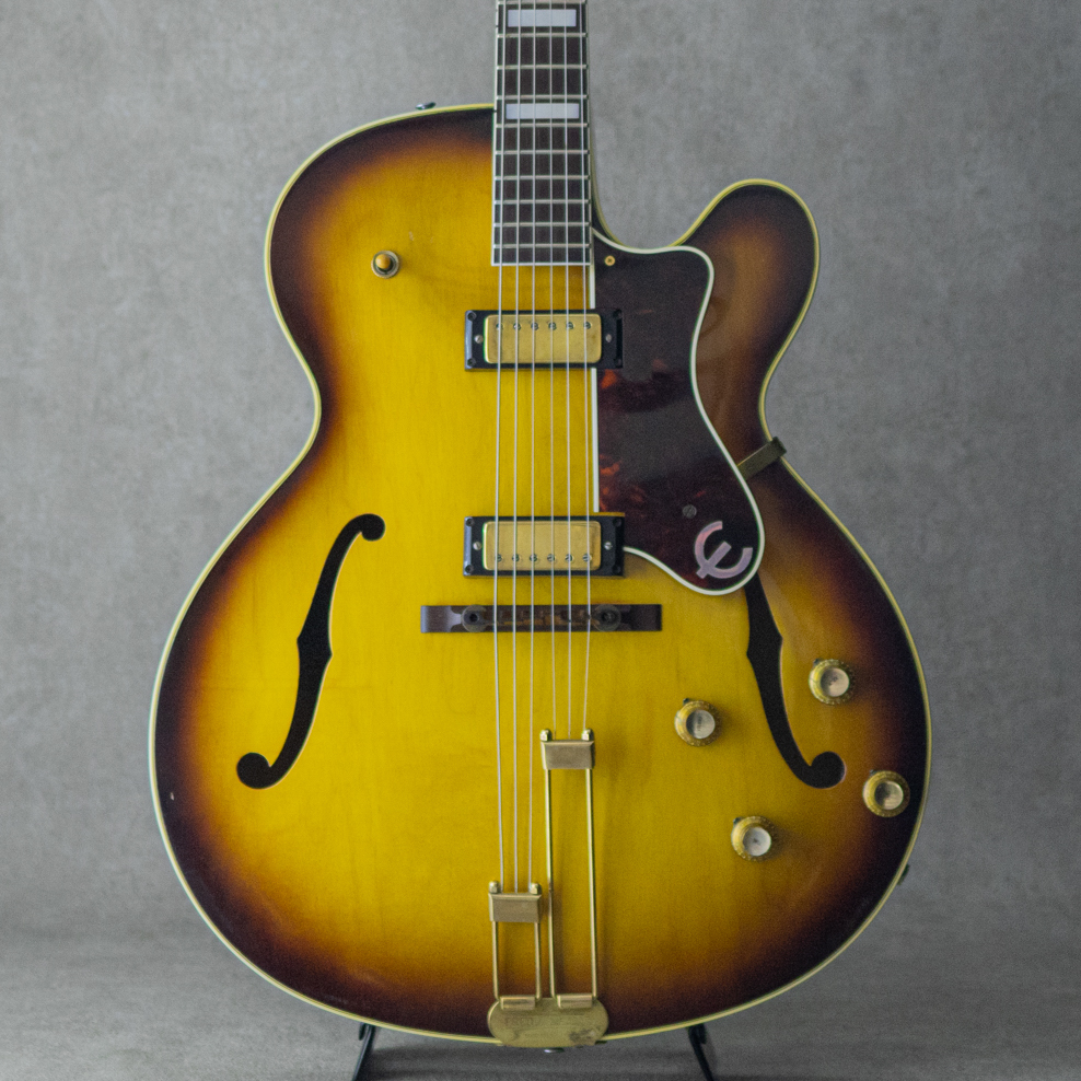 E252 Broadway Sunburst