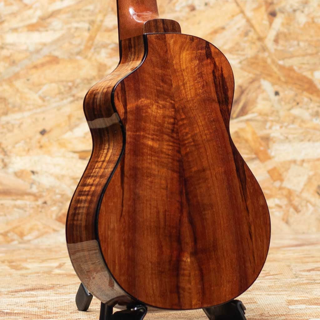 CEDK-LN Cedar Top Concert Semi Long Neck