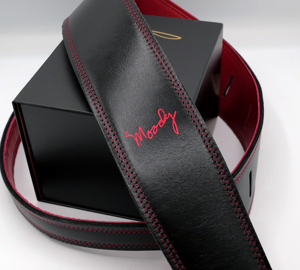 Leather 2.5 Inch Black-Red Standard Tail